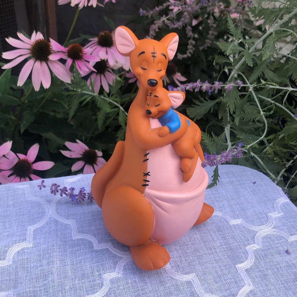 Vintage DISNEY Winnie the Pooh KANGA & ROO large resin piggy bank
